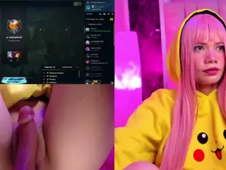 Lila uwu's Live Sex Cam Show