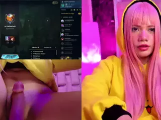 Lila uwu's Live Sex Cam Show