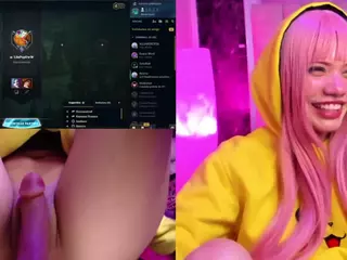 Lila uwu's Live Sex Cam Show