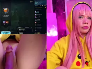 Lila uwu's Live Sex Cam Show
