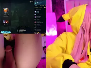 Lila uwu's Live Sex Cam Show