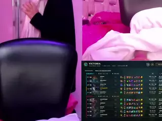 Lila uwu's Live Sex Cam Show