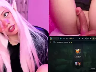 Lila uwu's Live Sex Cam Show