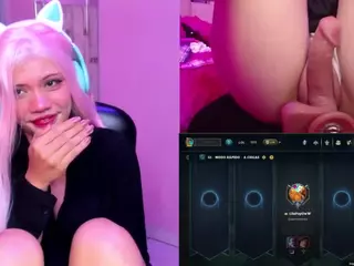 Lila uwu's Live Sex Cam Show