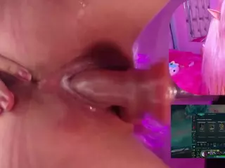 Lila uwu's Live Sex Cam Show