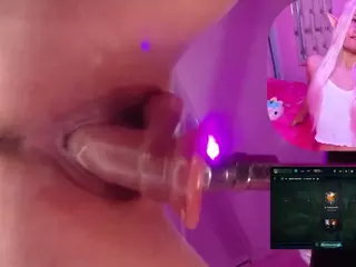 Lila uwu's Live Sex Cam Show