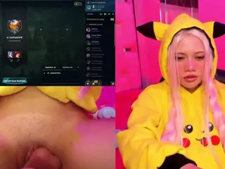 Lila uwu's Live Sex Cam Show