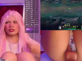 Lila uwu's Live Sex Cam Show