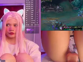 Lila uwu's Live Sex Cam Show