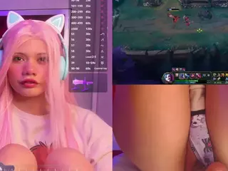 Lila uwu's Live Sex Cam Show