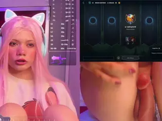 Lila uwu's Live Sex Cam Show