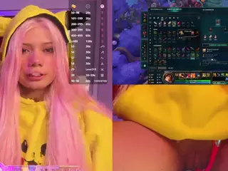 Lila uwu's Live Sex Cam Show