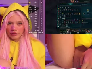 Lila uwu's Live Sex Cam Show