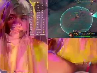 Lila uwu's Live Sex Cam Show