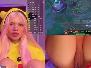 Lila uwu's Live Sex Cam Show