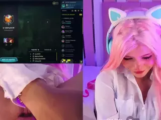 Lila uwu's Live Sex Cam Show
