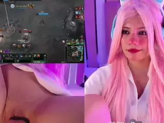 Lila uwu's Live Sex Cam Show
