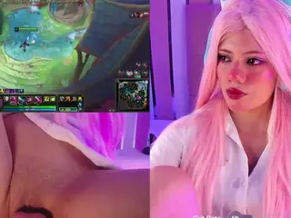 Lila uwu's Live Sex Cam Show