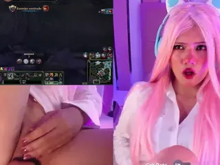 Lila uwu's Live Sex Cam Show