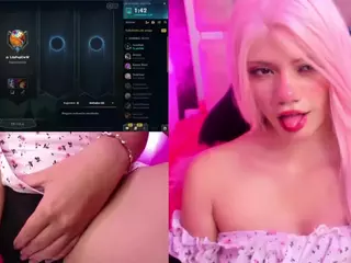 Lila uwu's Live Sex Cam Show