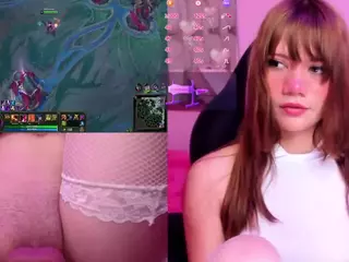 Lila uwu's Live Sex Cam Show