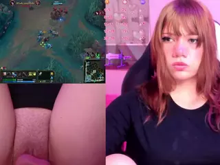Lila uwu's Live Sex Cam Show