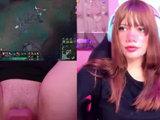 Lila uwu's Live Sex Cam Show