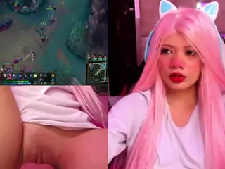 Lila uwu's Live Sex Cam Show