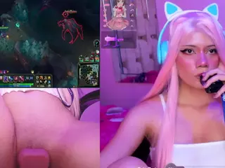 Lila uwu's Live Sex Cam Show