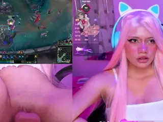 Lila uwu's Live Sex Cam Show