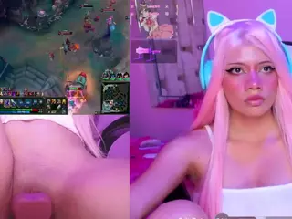 Lila uwu's Live Sex Cam Show