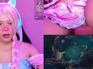 Lila uwu's Live Sex Cam Show