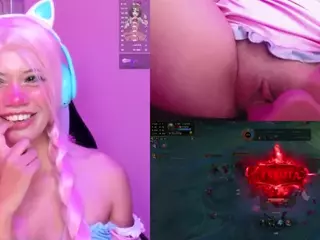 Lila uwu's Live Sex Cam Show