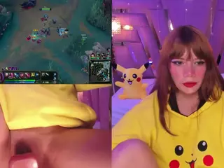 Lila uwu's Live Sex Cam Show