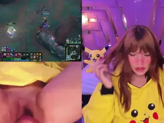 Lila uwu's Live Sex Cam Show
