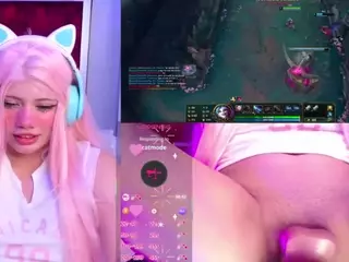 Lila uwu's Live Sex Cam Show