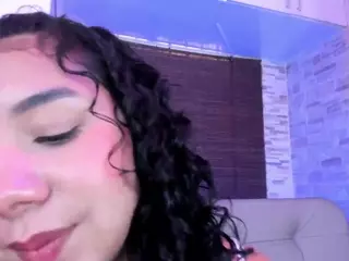 candyy-bella's Live Sex Cam Show