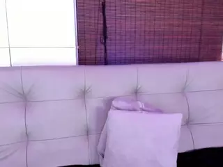 candyy-bella's Live Sex Cam Show