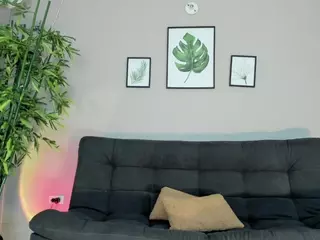 candyy-bella's Live Sex Cam Show