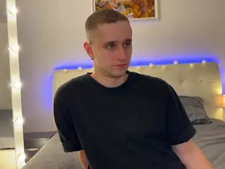 EliseAndFrank's Live Sex Cam Show