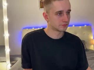 EliseAndFrank's Live Sex Cam Show