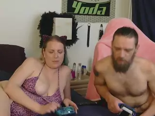 emmynextdoor's Live Sex Cam Show