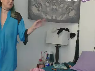 emmynextdoor's Live Sex Cam Show
