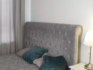 GarynBluett's Live Sex Cam Show