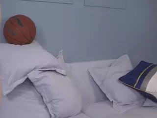 GwenBrittle's Live Sex Cam Show