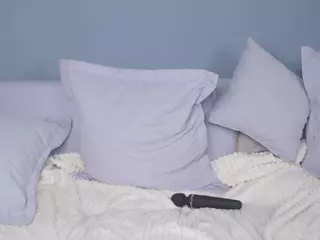 GwenBrittle's Live Sex Cam Show