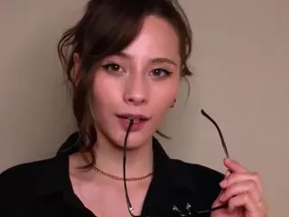 MoireHarbold's Live Sex Cam Show