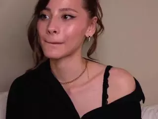 MoireHarbold's Live Sex Cam Show