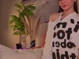 MoireHarbold's Live Sex Cam Show