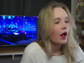 QuennaEngelby's Live Sex Cam Show